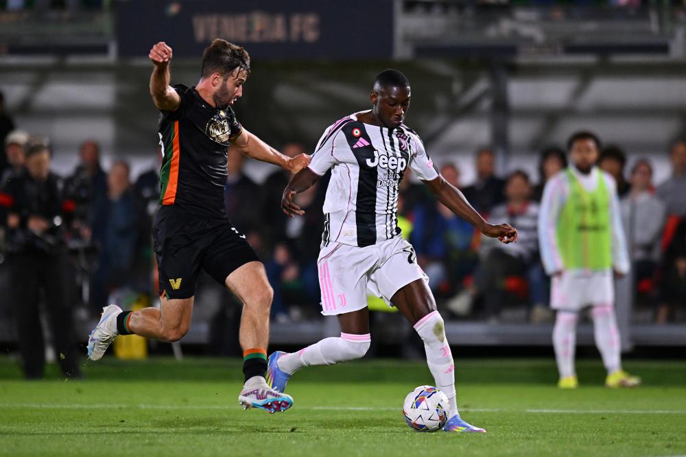 篮球湖人替补球员贡献关键分