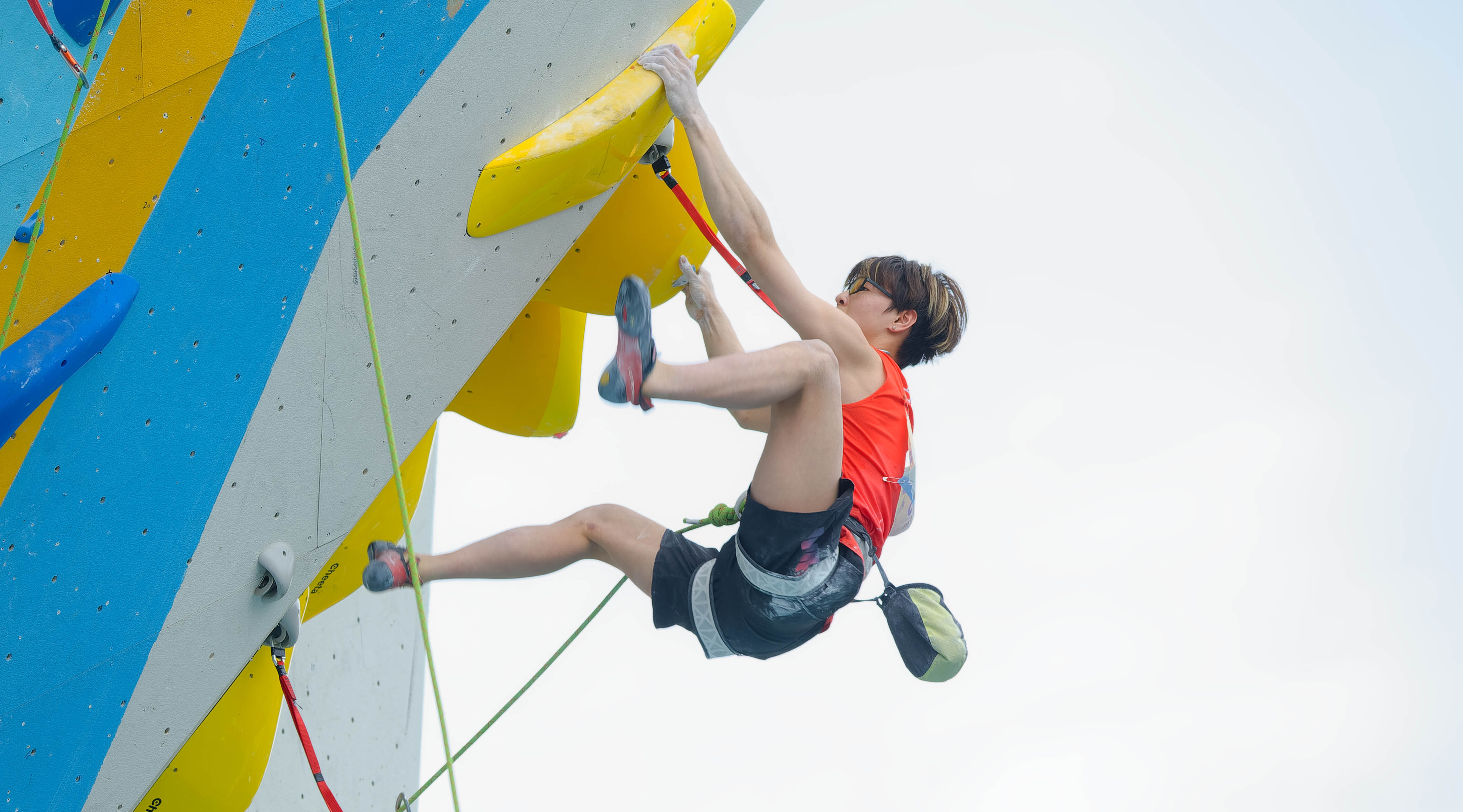 中国女排3-1战胜哥伦比亚提前晋级16强，取得两连胜。