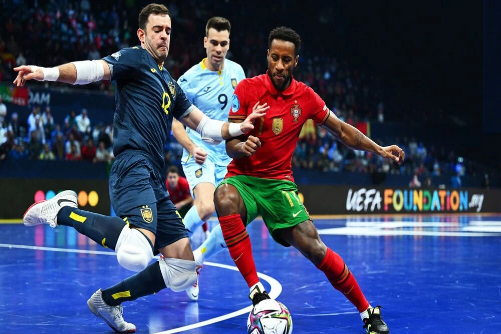 瓦基弗银行女排新赛季冲欧冠决赛主帅：很幸运能拥有博斯科维奇