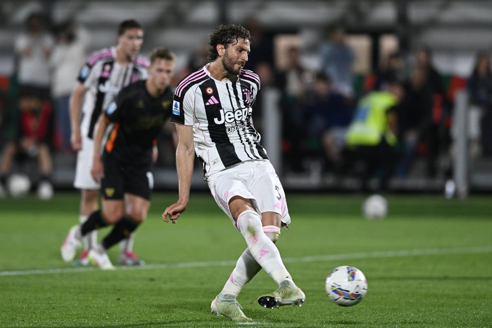 国米半场进球，红牛扛不住压力最终2-1落败国米